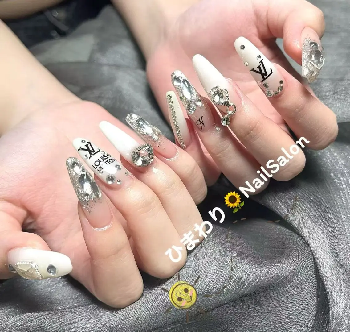 ネイル ゆき 🌻ひまわりサロンのネイルデザイン