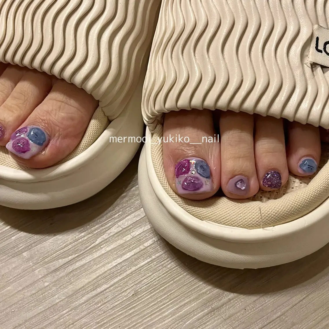 ネイル フットネイル ニュアンスネイル パープル mermooi nailのネイルデザイン