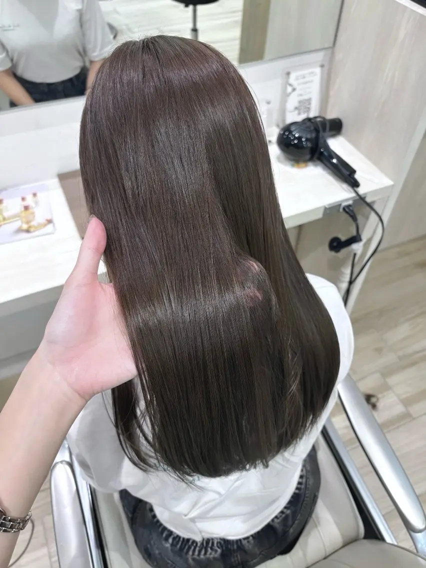 ロング カラー グレージュ カット ヘアカラー ✧HINA✧ 韓国風/レイヤーのヘアスタイル