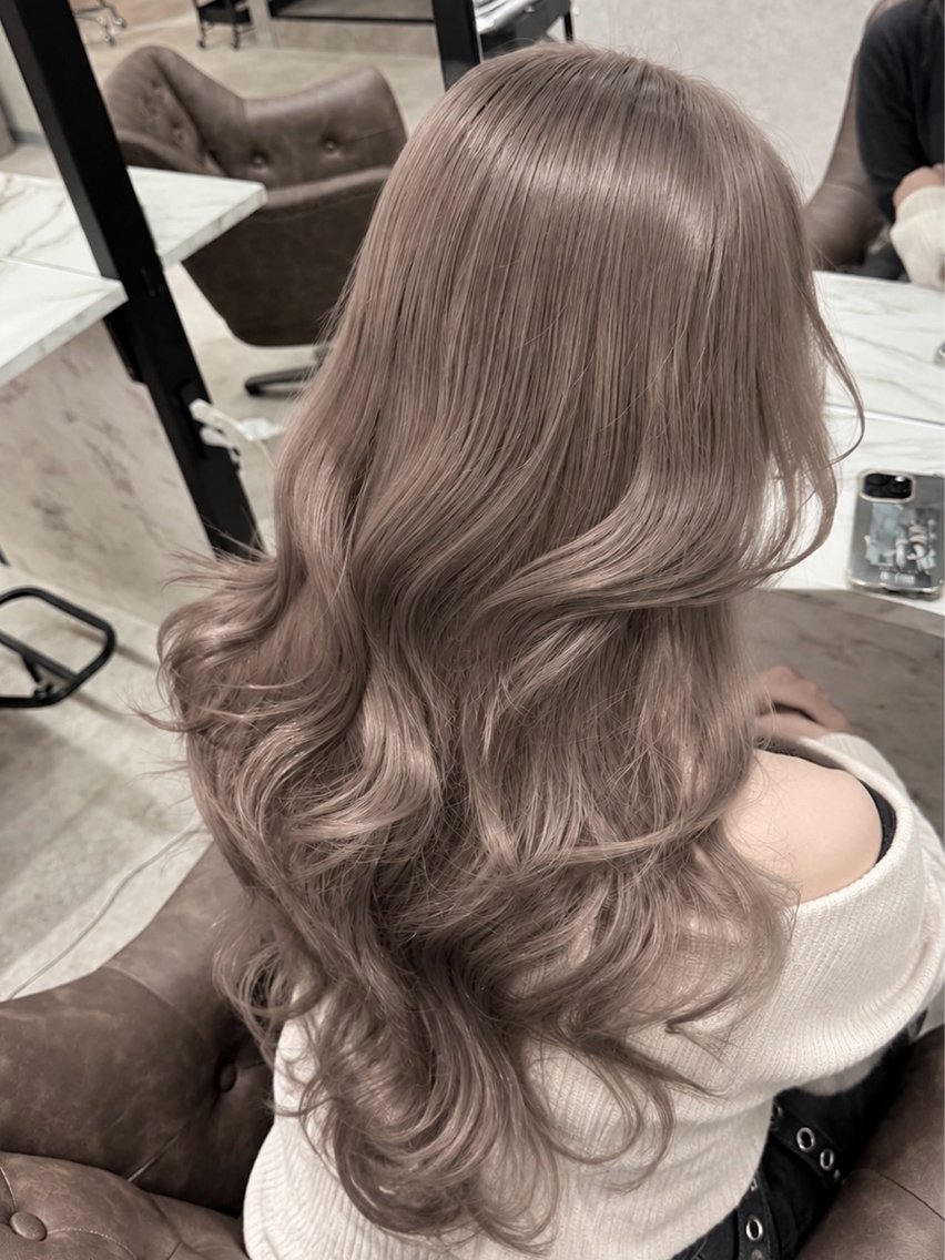 ロング 町田ブリーチ特化 MANATOのヘアスタイル