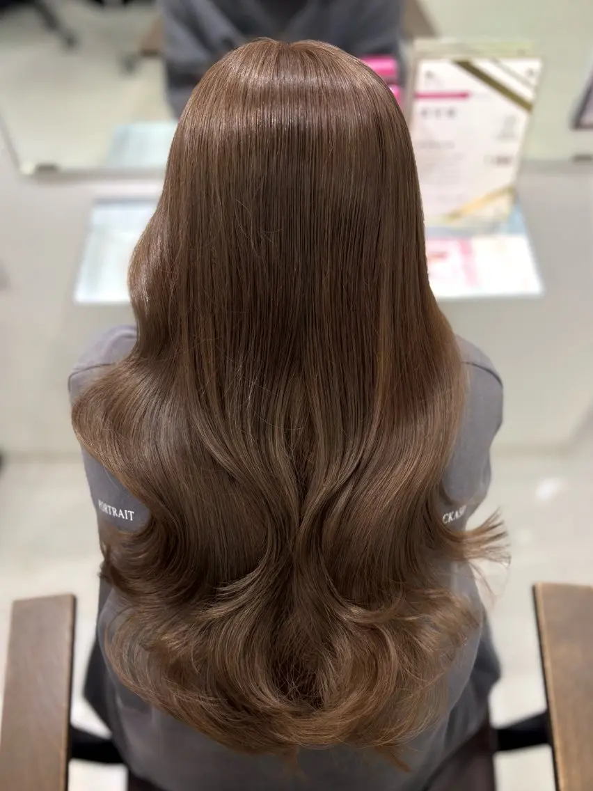 【🚨❗️5月限定価格❗️🚨】🩵ハイトーンデビューなら🩵カット✂️＋ブリーチありダブルカラー＋選べるトリートメントの写真
