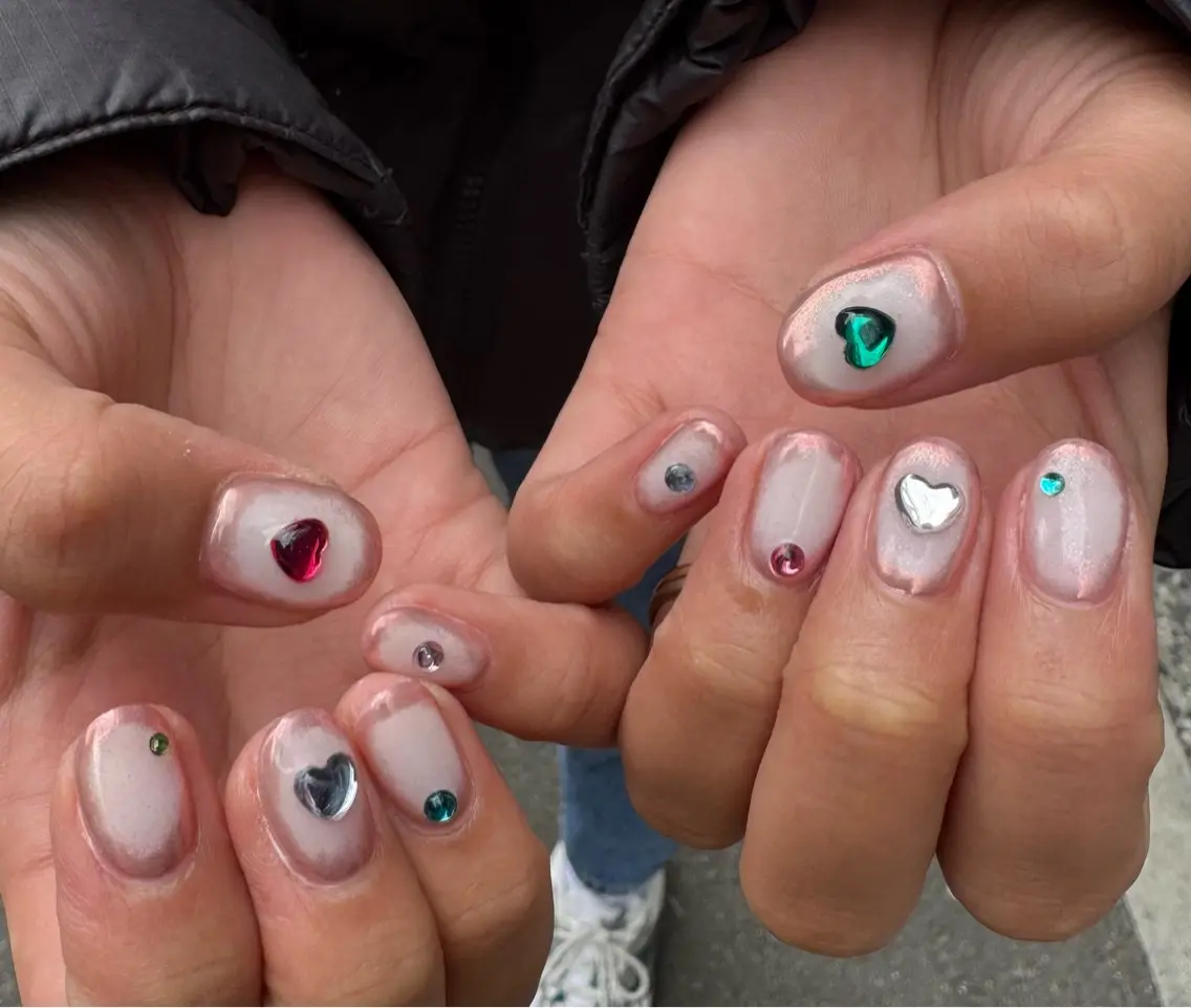 ネイル フレンチネイル 韓国ネイル マグネットネイル ミラーネイル リボン ハンドネイル MH_ Nailのネイルデザイン