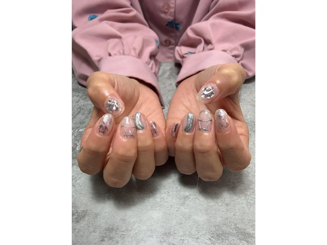 ネイル ニュアンスネイル シルバー ハンドネイル Takahashi ┊CULOのネイルデザイン
