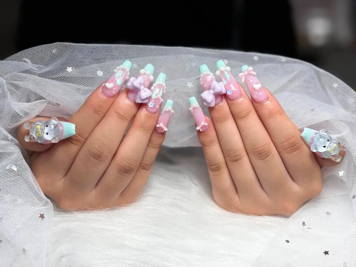 ネイル アートネイル 長さ出し ジェルネイル 韓国ネイル マグネットネイル ハンドネイル Cloudy Chan Nailのネイルデザイン