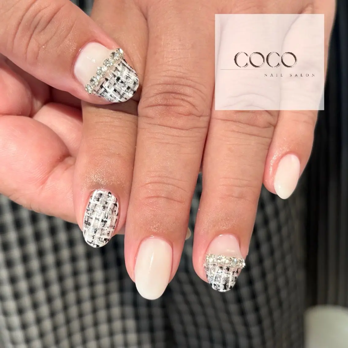 ネイル ツイードネイル 冬ネイル NAIL SALON / 耳ﾂﾎﾞ HBLのネイルデザイン