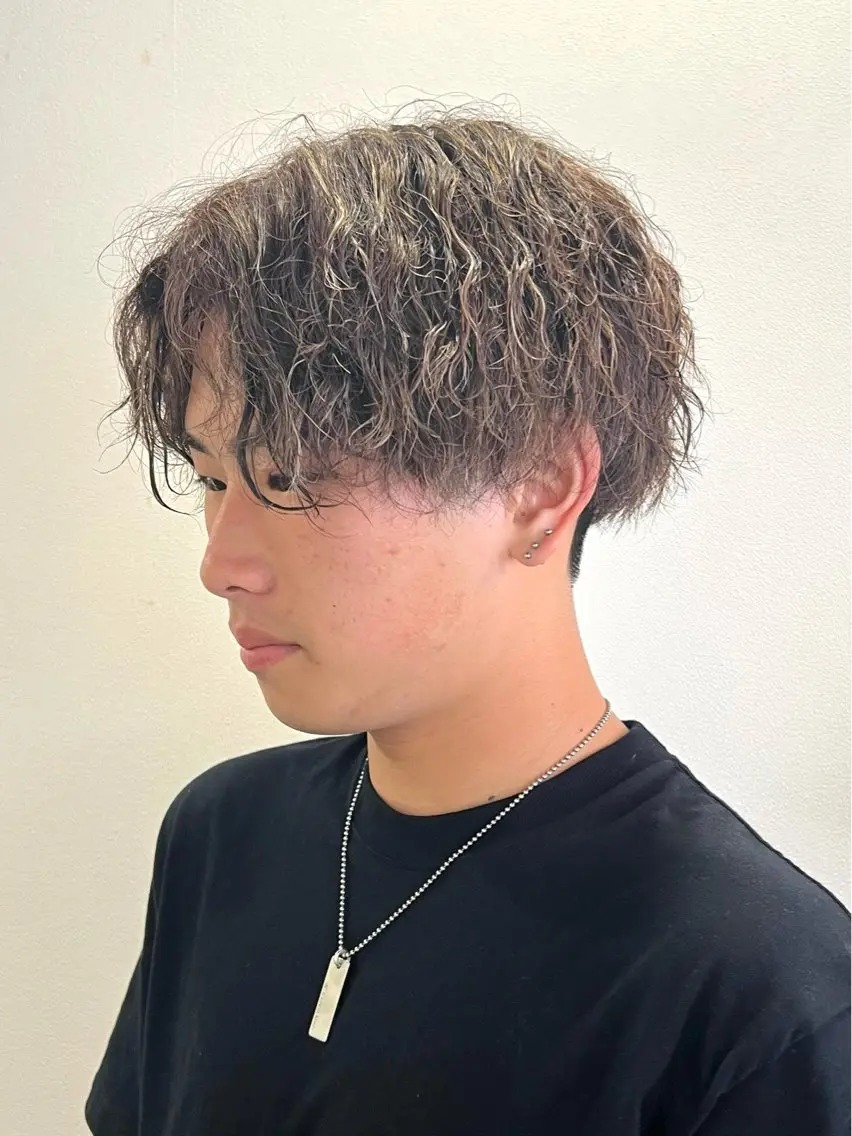 【トータル垢抜け🔥】メンズカラー＋眉メイクの写真