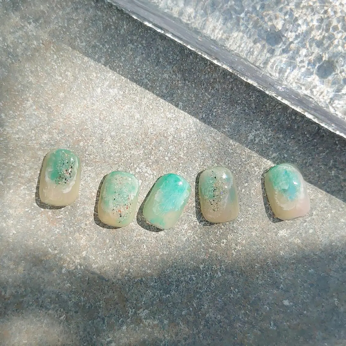 ネイル ニュアンスネイル ショートネイル gemickle nailのネイルデザイン