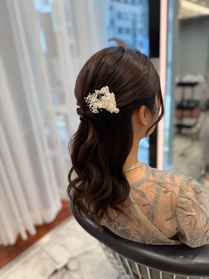 ヘアアレンジ ハーフアップ ヘアセット 韓国カラーお任せ❤️ アサコサユリ🎀の眉毛・アイブロウイメージ