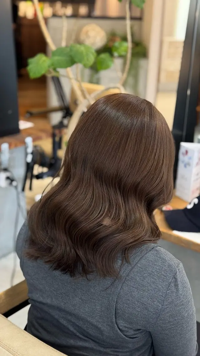 セミロング 今井 光のヘアスタイル