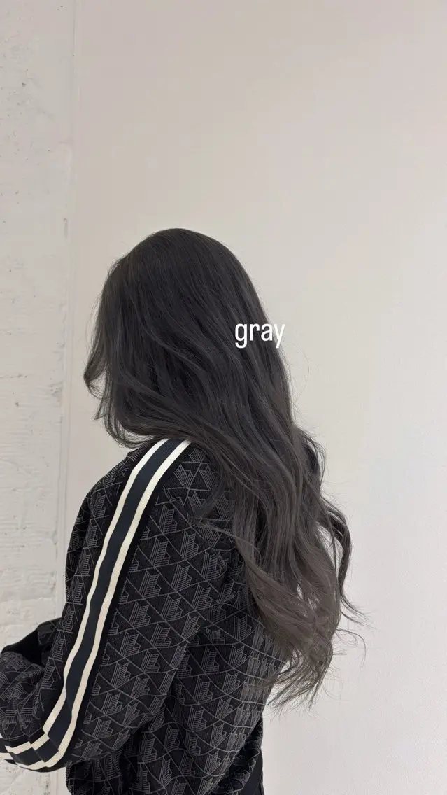 ロング カラー カット ヘアカラー 🍓ハイトーンカラー 🎀nene🍓のヘアスタイル
