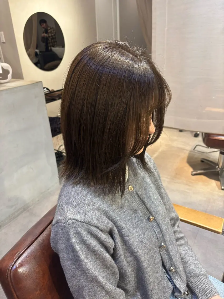 ミディアム カラー オリーブカラー 野口 咲愛のヘアスタイル