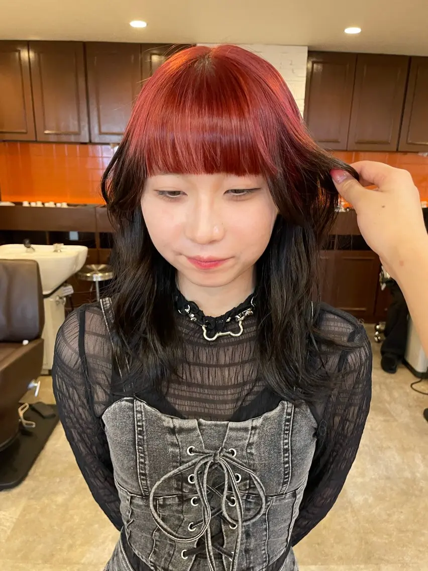 ロング 久我 彩音のヘアスタイル