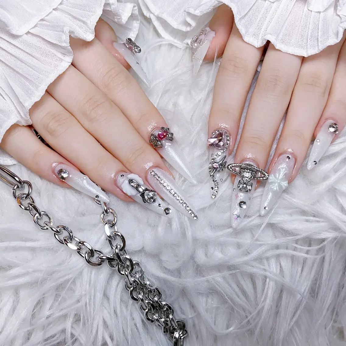 ネイル ハンドネイル 🍭Yun nail hyejin🌸のネイルデザイン