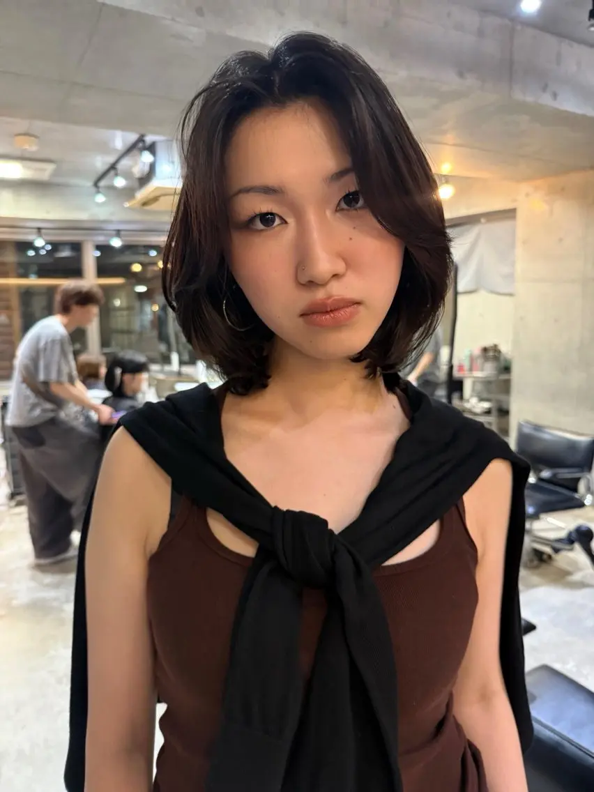 ミディアム レイヤーカット カット レイヤーカット\ウル フ　chinatsuのヘアスタイル