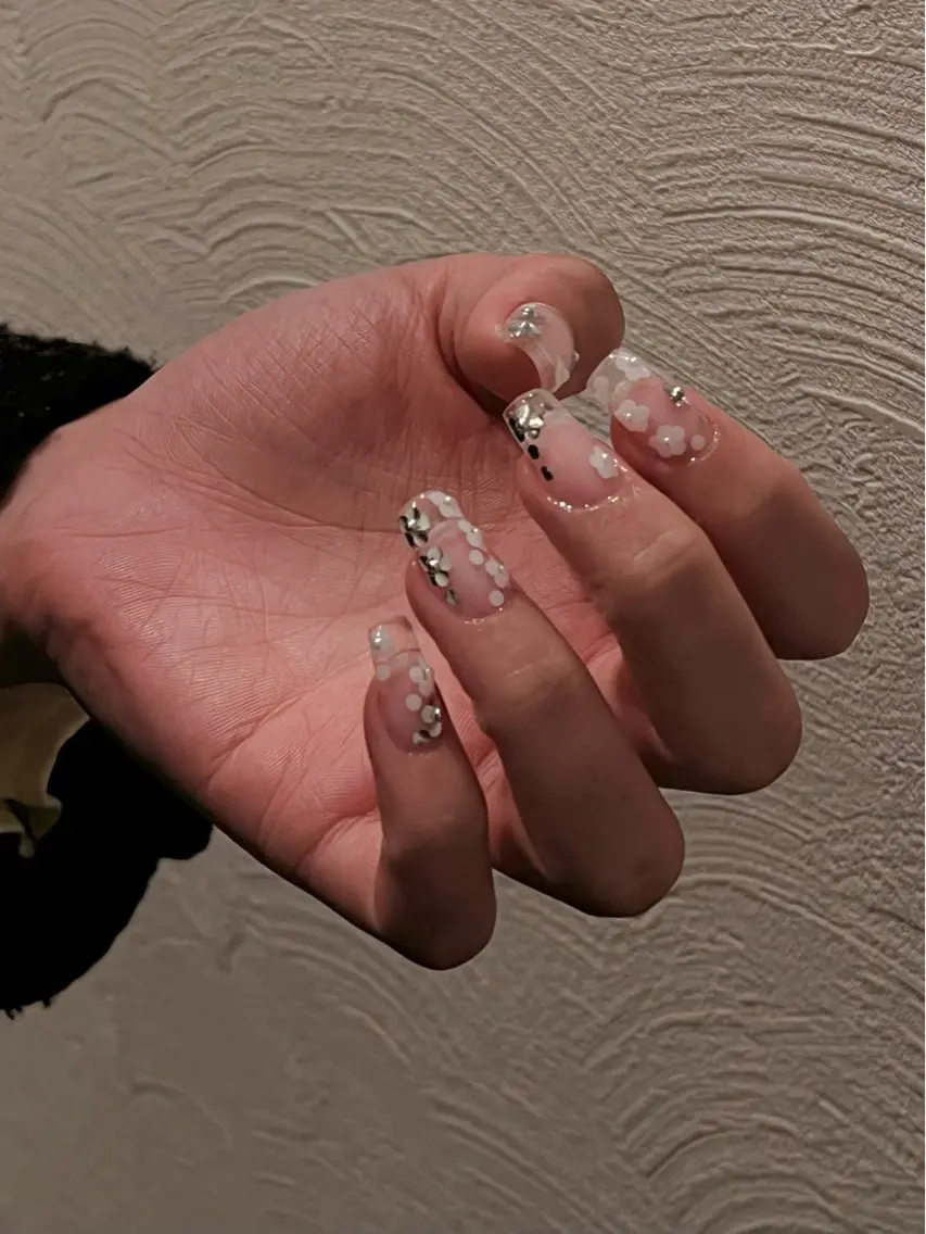 ネイル クリアネイル 長さ出し スカルプネイル シンプルネイル nine.🦋 YUKOのネイルデザイン