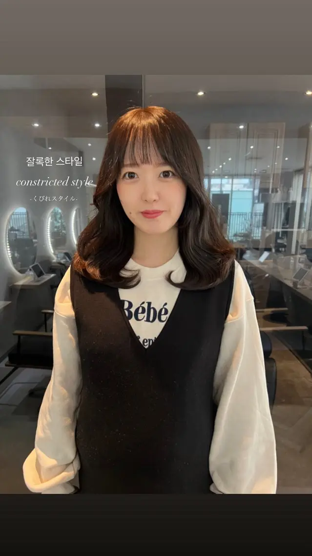 ミディアム カラー くびれヘア 韓国風ヘア カット ヘアカラー トリートメント 韓国🇰🇷レイヤー 映える顔周り🩷のヘアスタイル