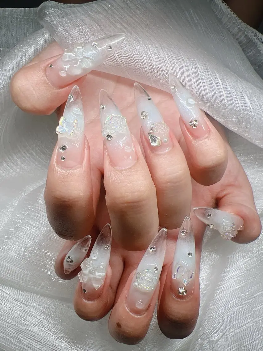 ネイル 長さ出し グラデーション キラキラネイル マグネットネイル ニュアンスネイル ハンドネイル Lee Nails チップ長さだし専門店のネイルデザイン