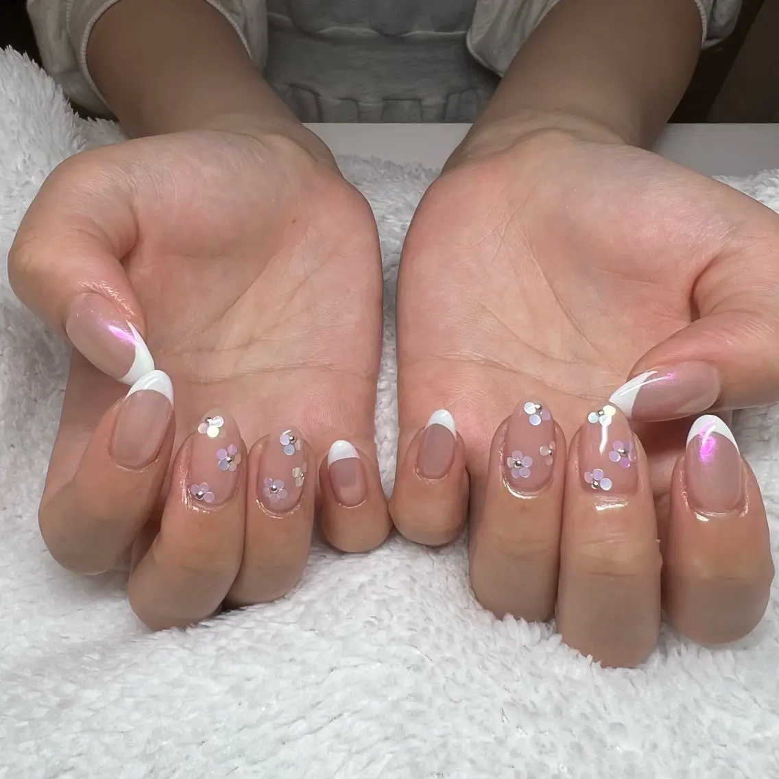 ネイル アートネイル フレンチネイル Rommy Arisaのネイルデザイン