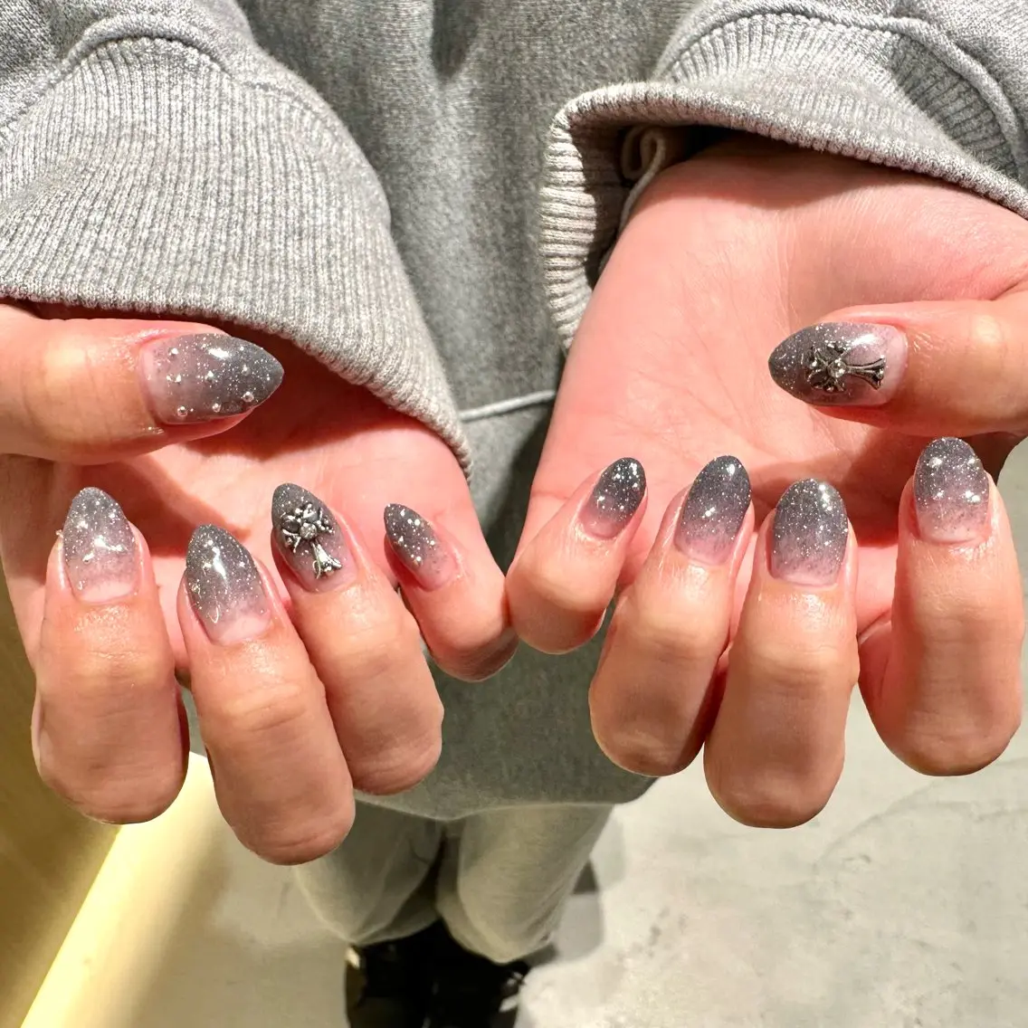 ネイル アートネイル グラデーション ラメ(グリッター) ラメグラデーション 持ち込み ハンドネイル shibuya *゚のネイルデザイン