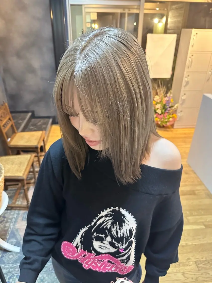 ミディアム ヘアカラー 坂庭 美夢のヘアスタイル