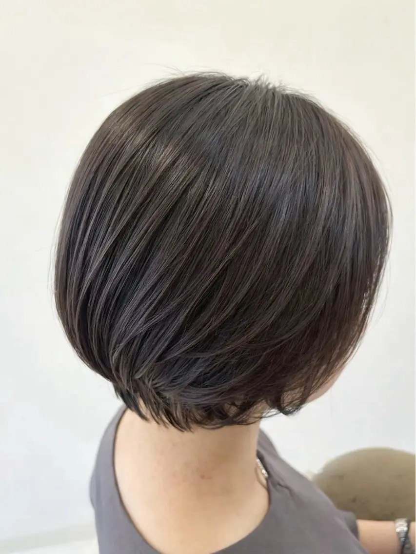 ショート センターパート 韓国ヘア・綾也のヘアスタイル