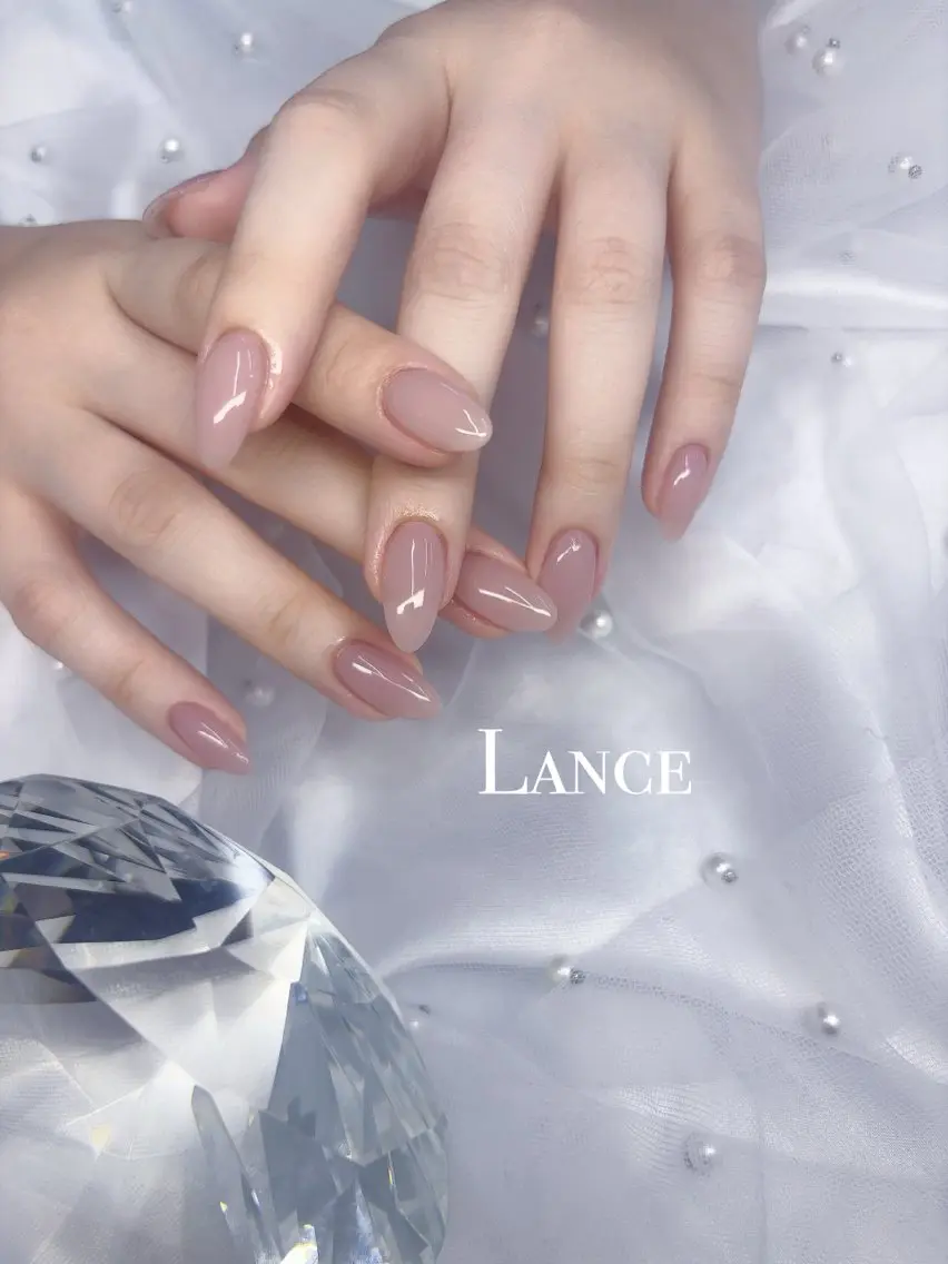 ネイル キラキラネイル 韓国ネイル ワンカラーネイル 春ネイル ワンホンネイル ハンドネイル Lance nailのネイルデザイン