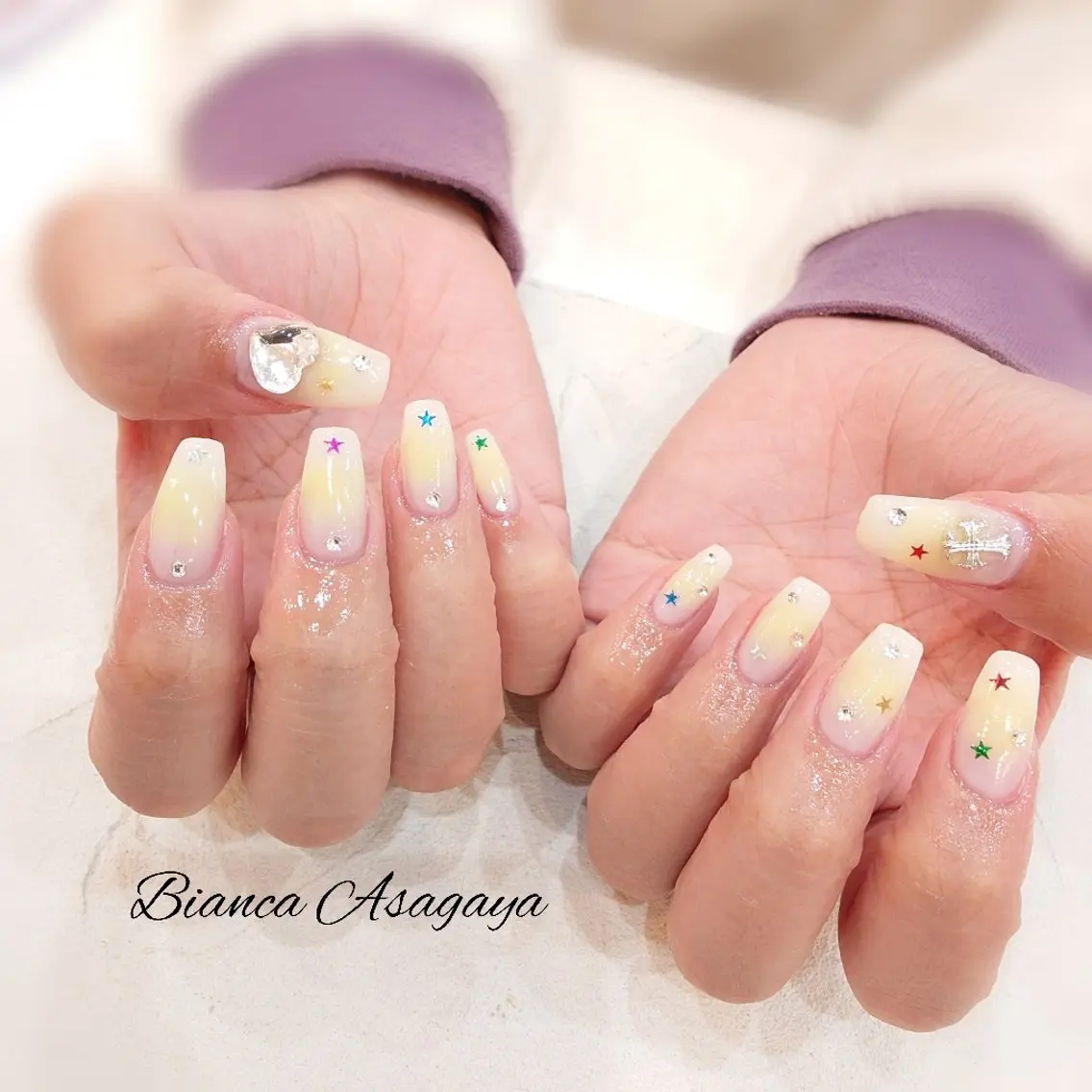 ネイル チークネイル 持ち込み ハンドネイル Bianca TANAKAのネイルデザイン