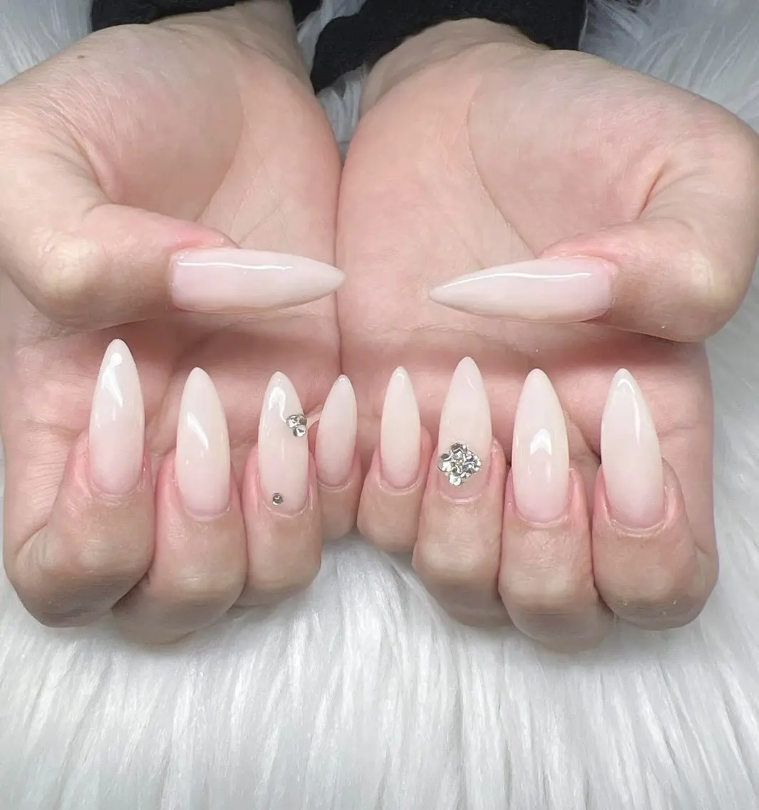 ネイル Lee Nailsのネイルデザイン