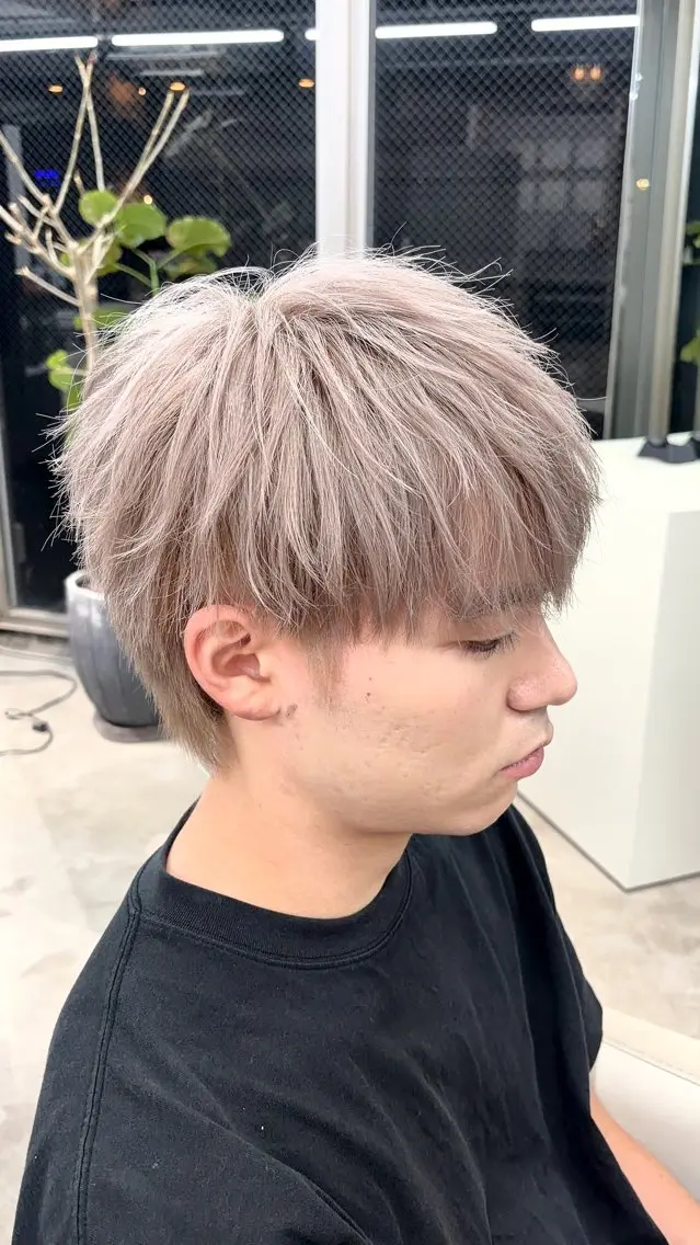 カラー メンズ カット ヘアカラー 黒田 琉偉のヘアスタイル