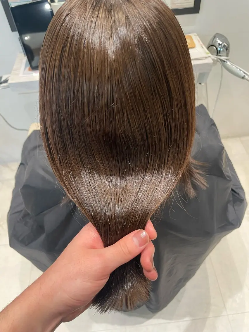 セミロング カラー ベージュカラー k-twoたき✨艶感 カラー／美髪矯正のヘアスタイル