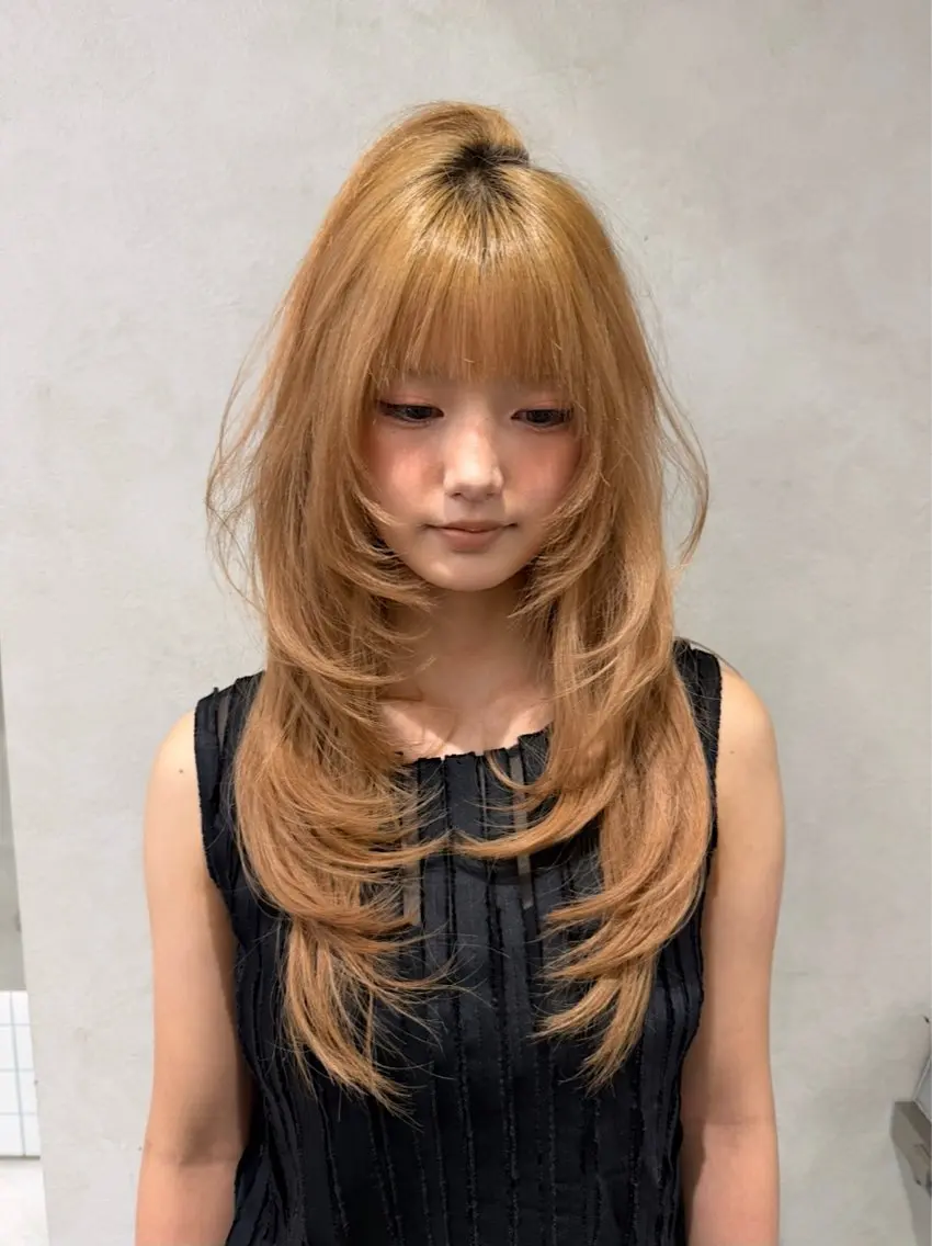 ロング くびれヘア 韓国風ヘア レイヤーカット 小顔カット 縮毛矯正 カット Yuta✂︎ 韓国レイヤー🪽のヘアスタイル