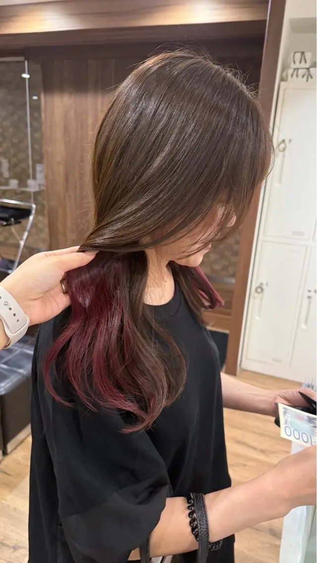 🌟初めての方限定🌟ブリーチ込みインナーカラー🤍女性限定🤍インナー部分のみ+1100円で全体カラーできます✨の写真