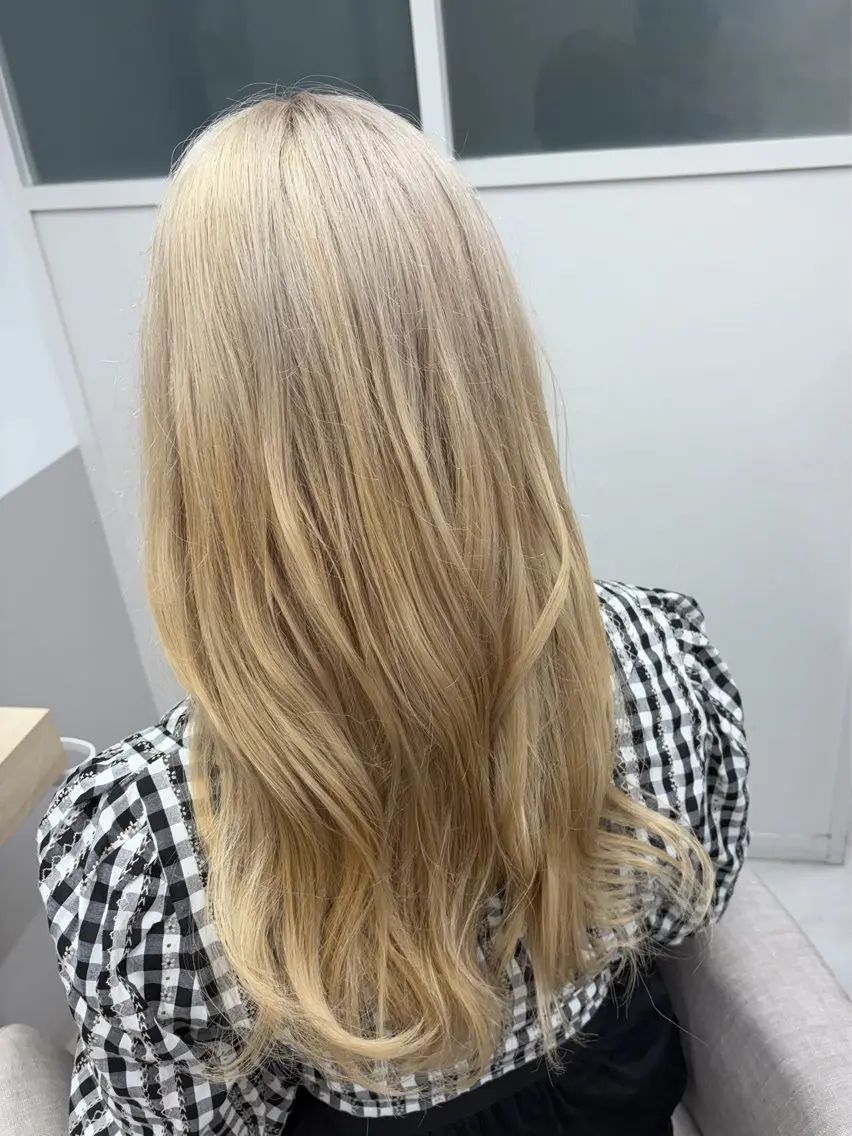 ✨先着3名様限定✨ブリーチ➕カットカラー❤️🔥の写真