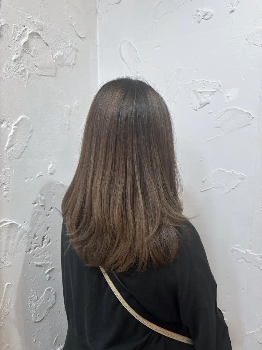 ロング パープルカラー レイヤーカット カット ヘアカラー トリートメント 髙木 雅子のヘアスタイル