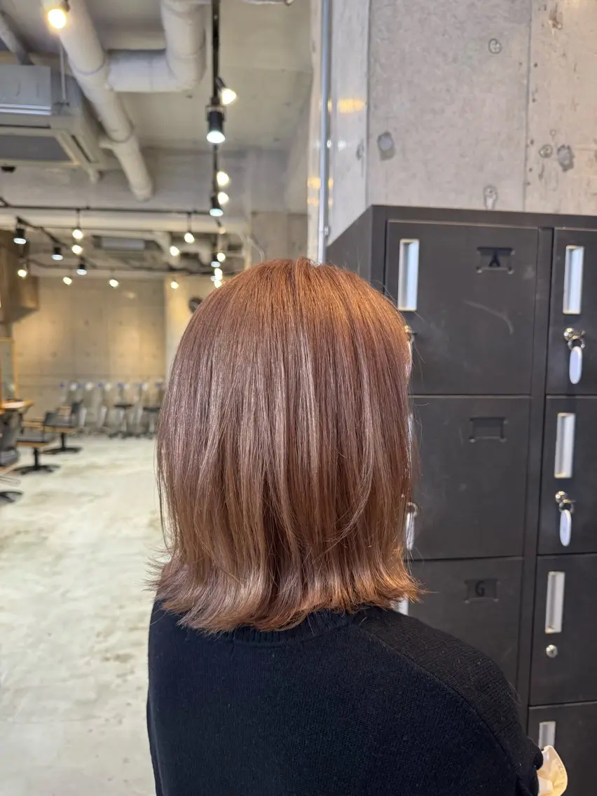 ショート カラー ブリーチ カット ヘアカラー トリートメント 山本 望華のヘアスタイル