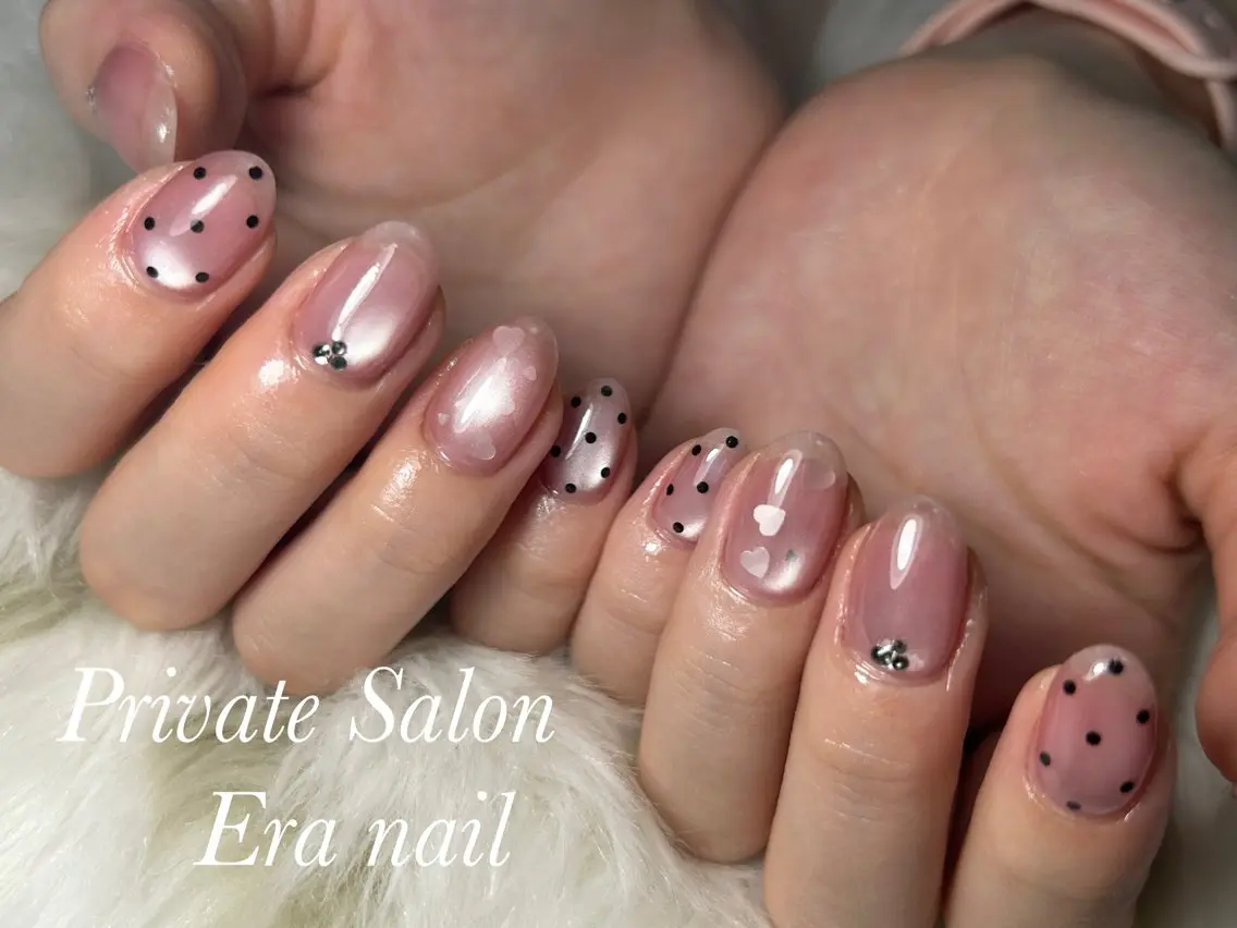 ネイル ドット ハート ホログラムネイル ハンドネイル Era nailのネイルデザイン