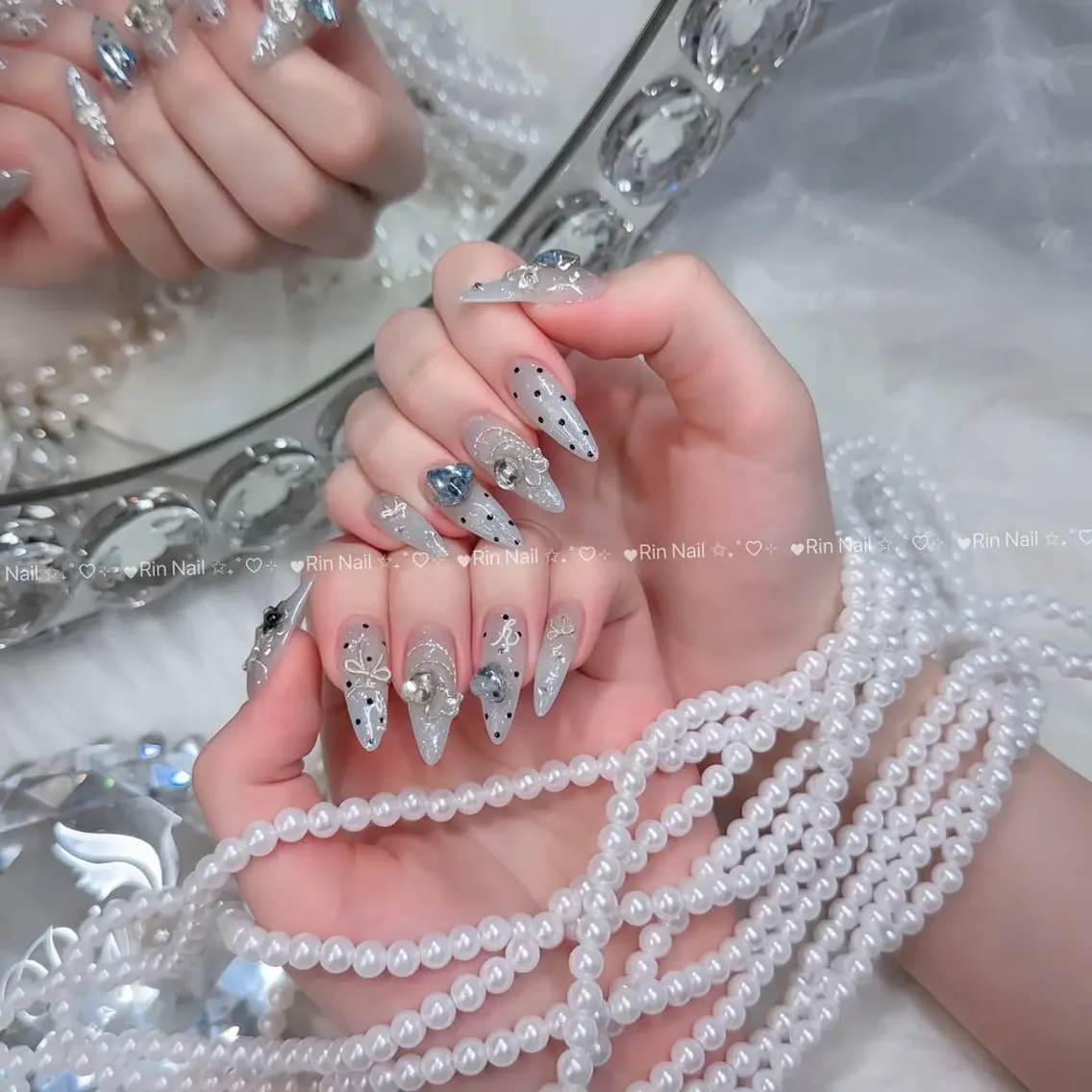 ネイル オーロラネイル チークネイル 桜ネイル クリアネイル ドット ハンドネイル Rin Nail Shinokuboのネイルデザイン