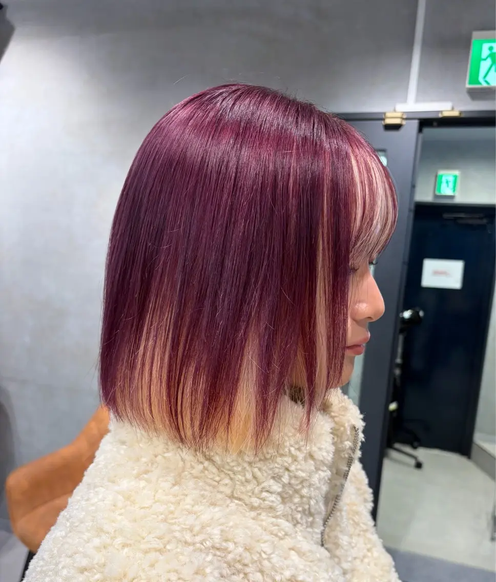 ショート カラー ブロンド ボルドーカラー デザインカラー ブリーチ✨/似合わせ カラー🎀/Yuzuのヘアスタイル
