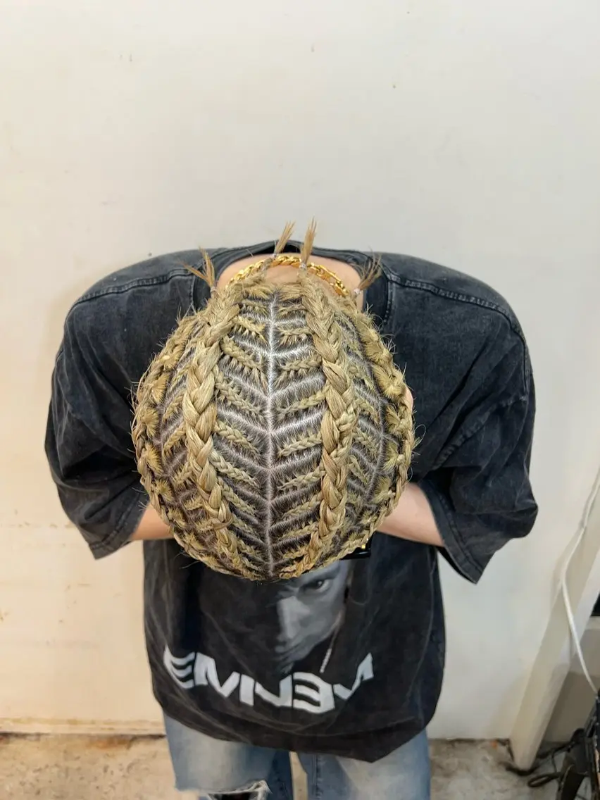 ヘアアレンジ コーンロウ／ドレッド 浅賀晟弥のヘアスタイル