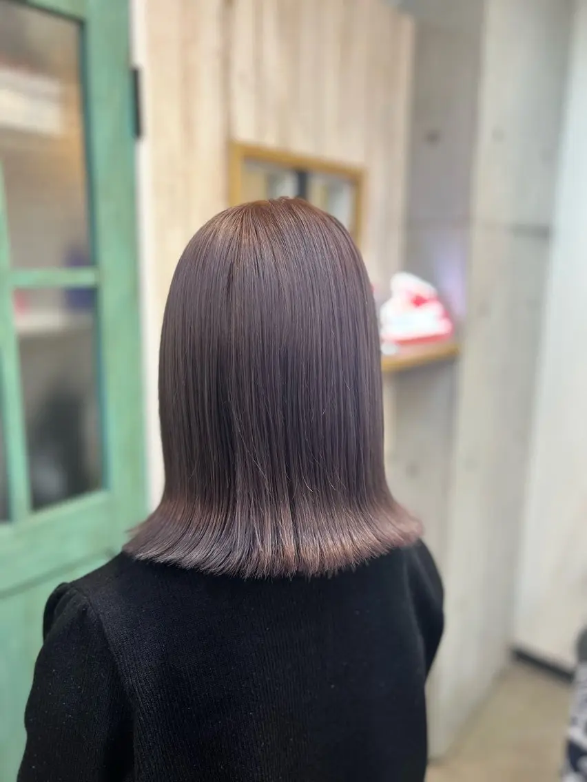 ミディアム カラー グレージュ ラベンダーカラー ラベンダーグレージュ ラベンダーグレー ヘアカラー 吉野 瑳桜のヘアスタイル