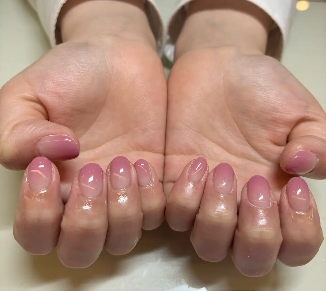 ネイル グラデーション 上田 彩乃のネイルデザイン