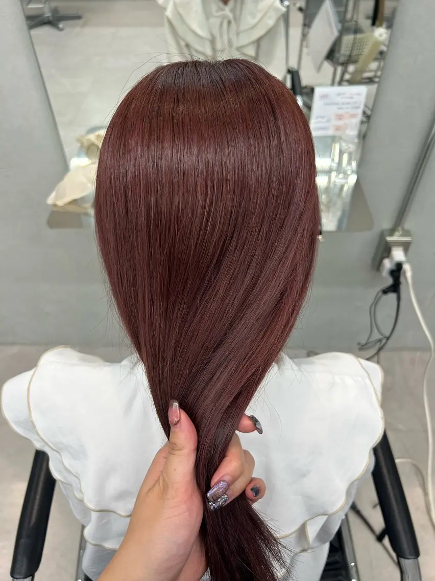 カラー ブリーチ ブラウンカラー ピンクカラー IO イオリのヘアスタイル