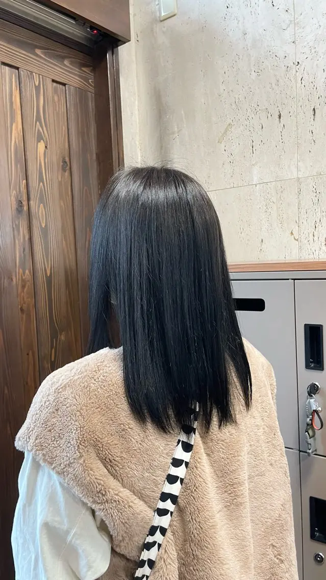 ミディアム カラー 上島 未緒のヘアスタイル
