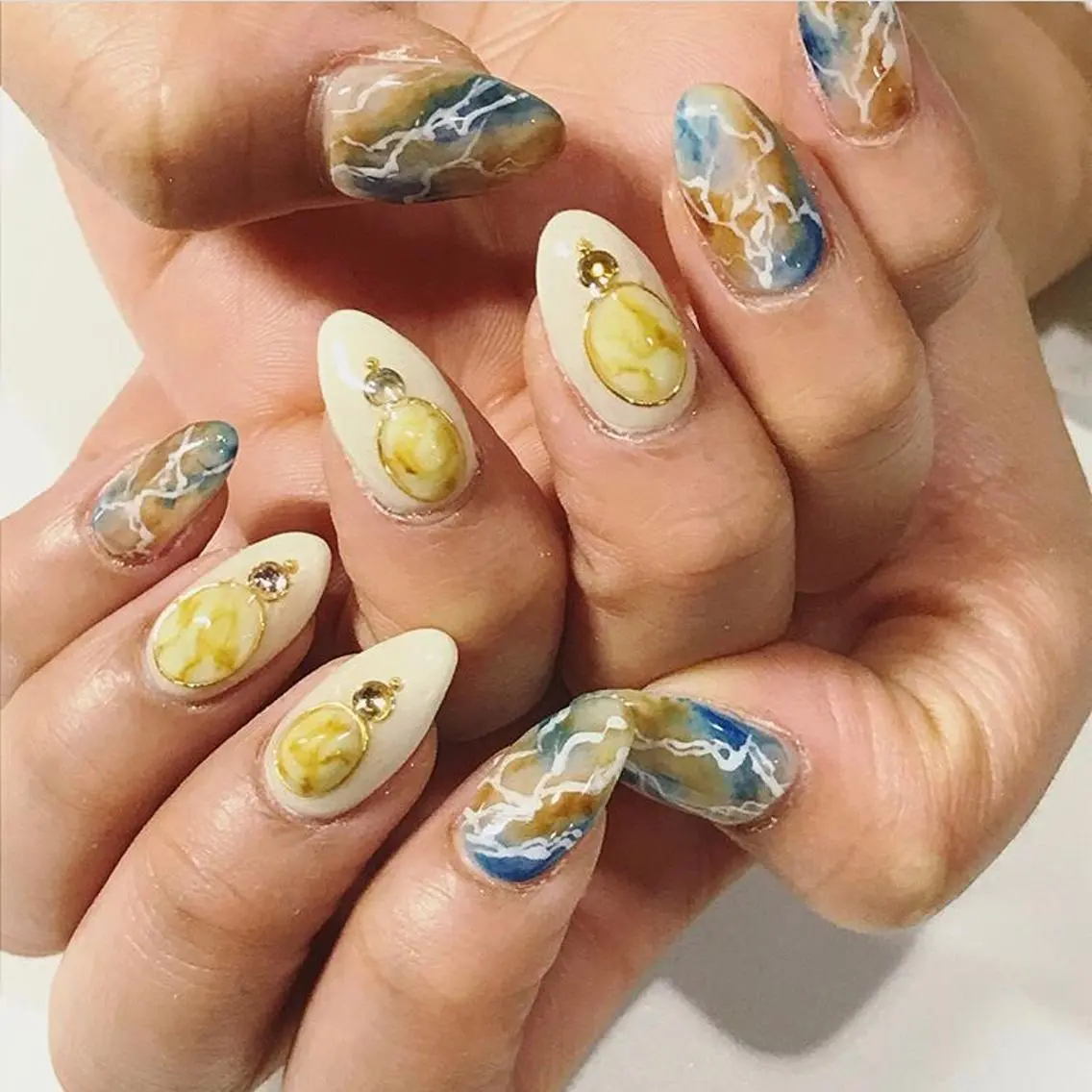 ネイル 渋谷／チップ長さ出し 👑アプレgel-xのネイルデザイン