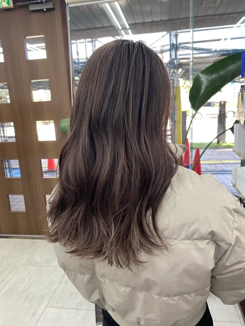 ロング レイヤーカット ヘアカラー 月野涼風 /レイヤーカットのヘアスタイル