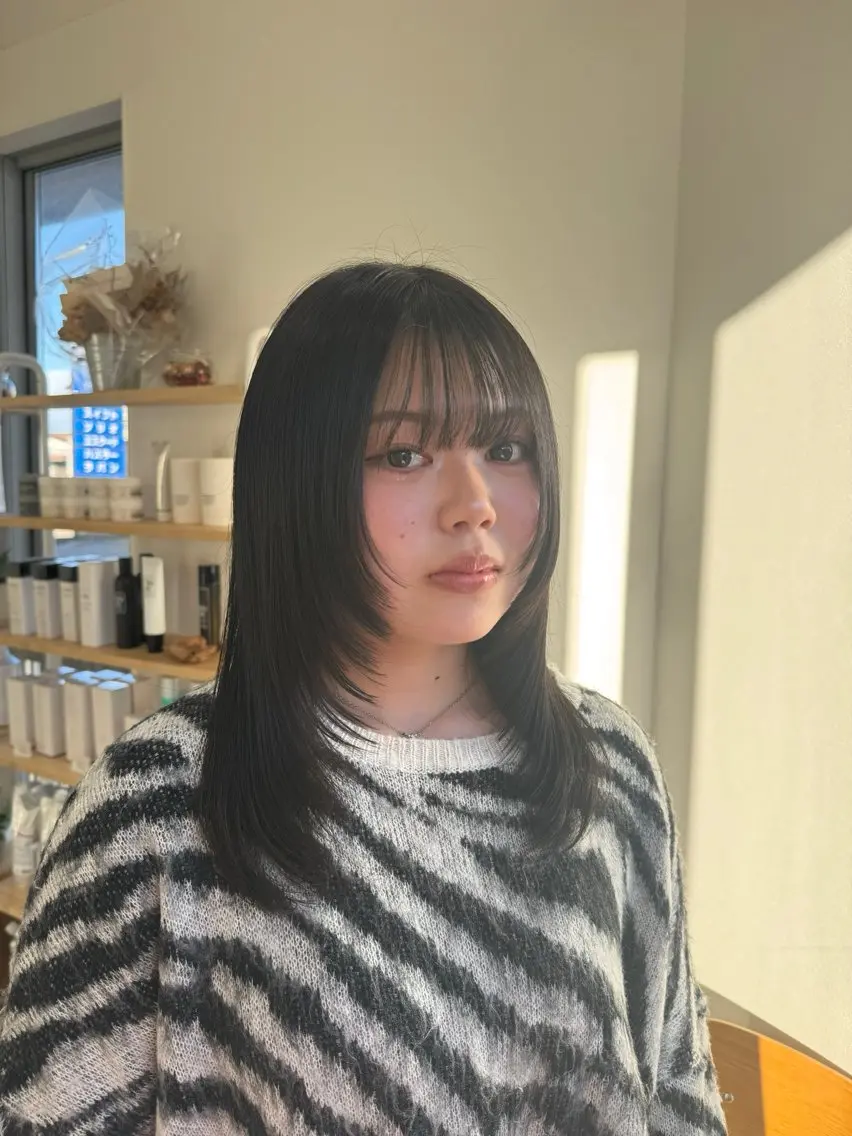 セミロング 顔周りカット レイヤーカット カット 堀越 美羽のヘアスタイル