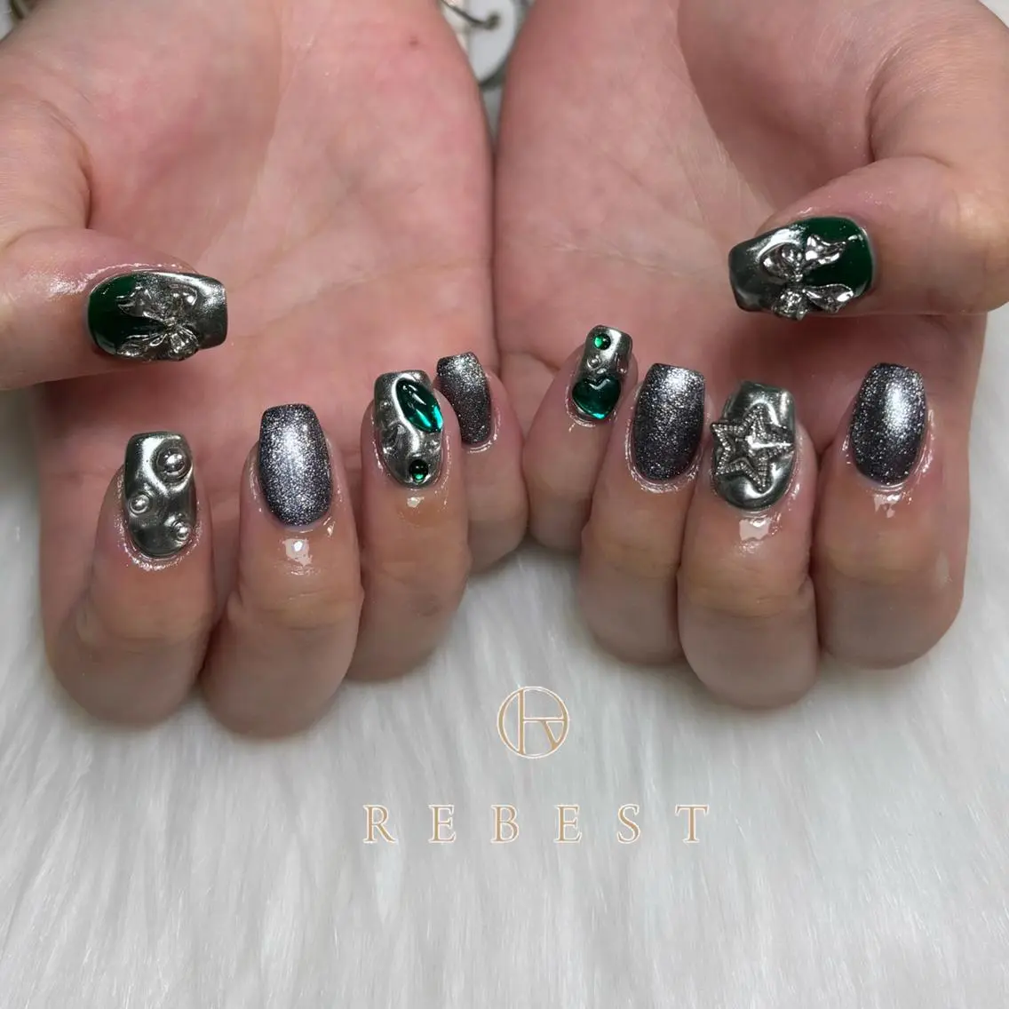 ネイル nailist SENAのネイルデザイン