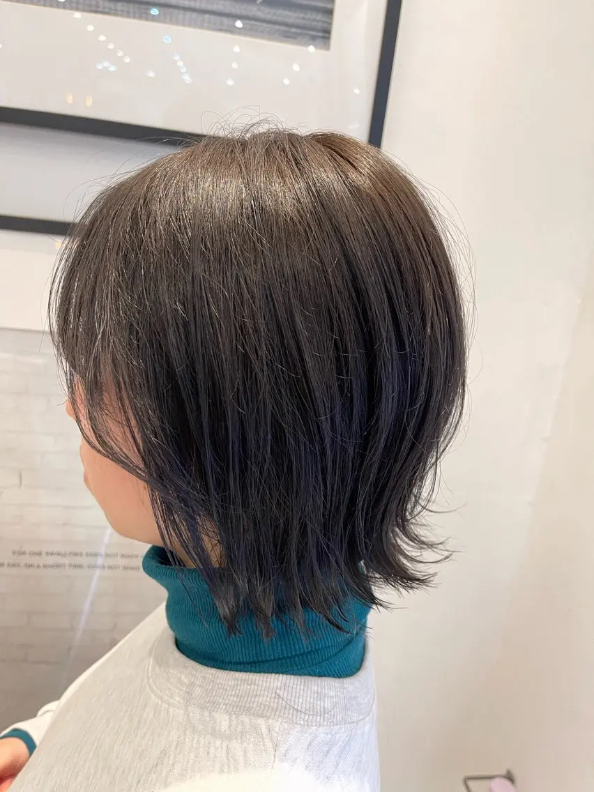 ショート カラー 塚本 昂のヘアスタイル