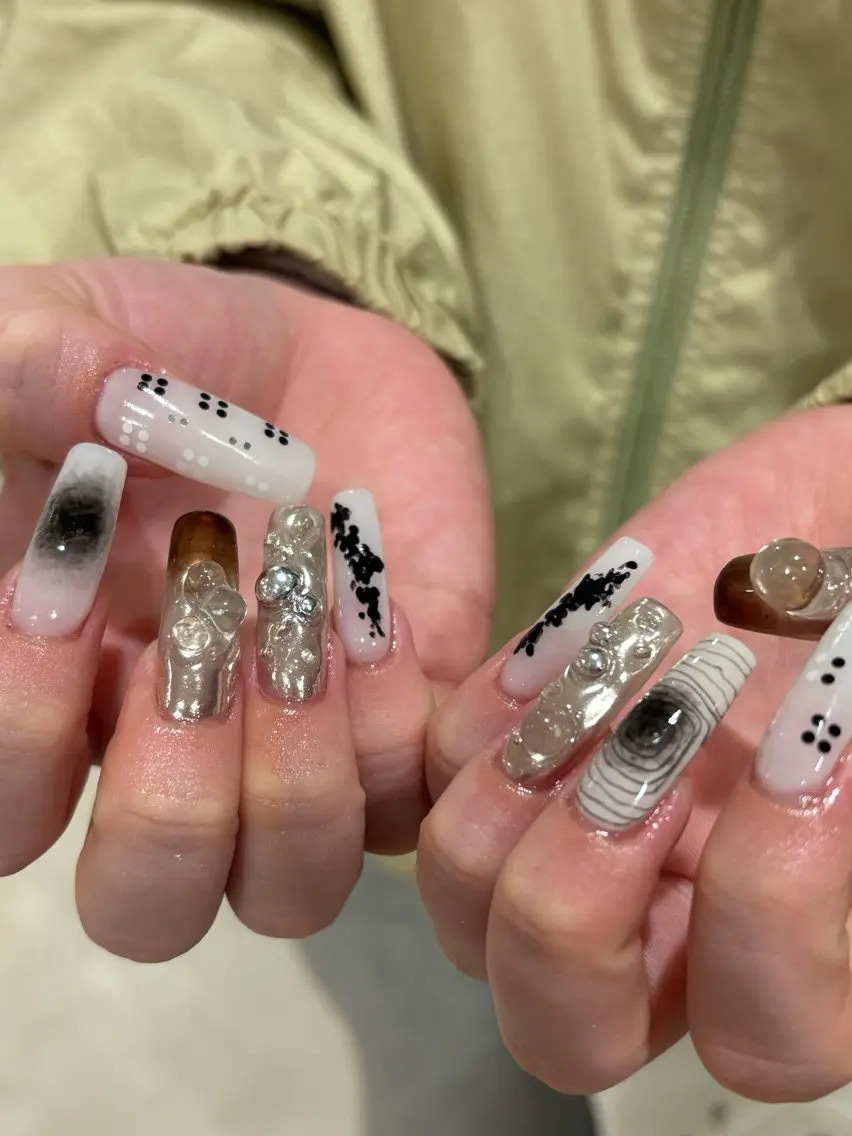ネイル ロングネイル ミラーネイル ニュアンスネイル mute. kiraのネイルデザイン