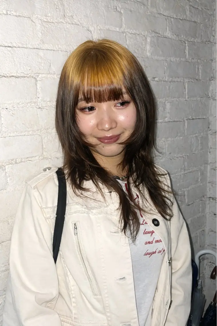 ミディアム カラー ブリーチ デザインカラー ヘアカラー トリートメント ズミ🦖レイヤー 艶ボブ/Wカラーのヘアスタイル